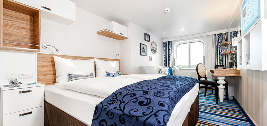 TUI Cruises Mein Schiff 5 Accommodation Outside Cabin 1.jpg